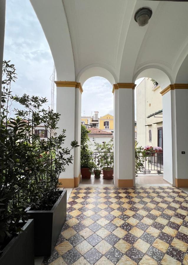 Hotel Accademia 39 à Sorrente Extérieur photo